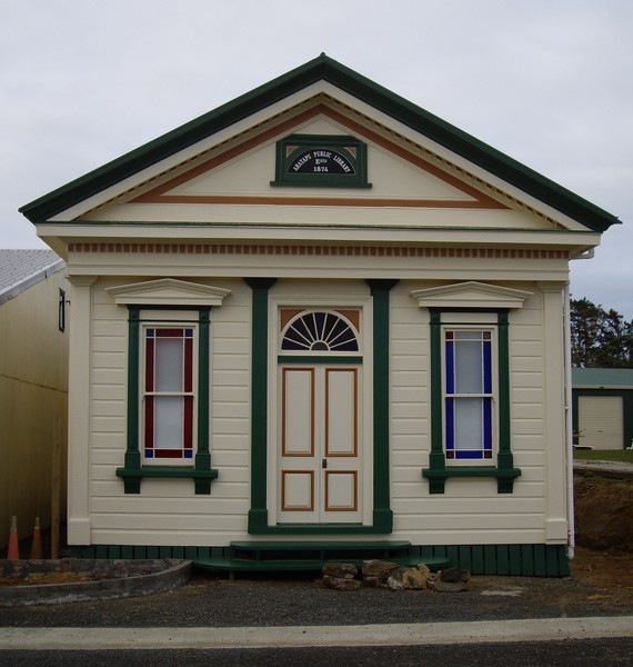 Re-siting the former Aratapu Library at the Dargaville Museum